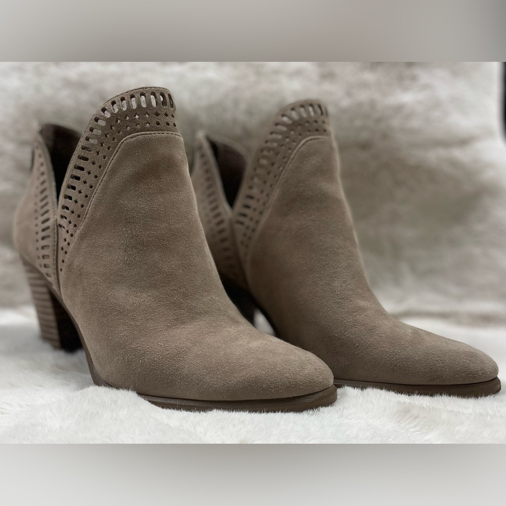 Vince Camuto Boots French Taupe Suede Leather Fileana  - Womens Size 6.5M